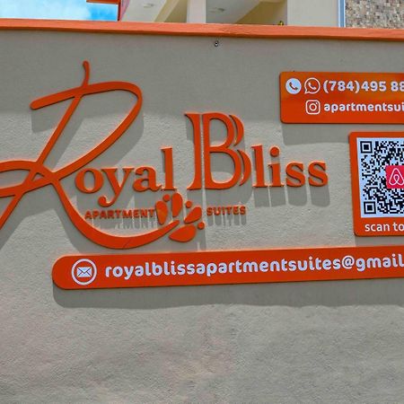 Royal Bliss Apartment Suites キングスタウン エクステリア 写真